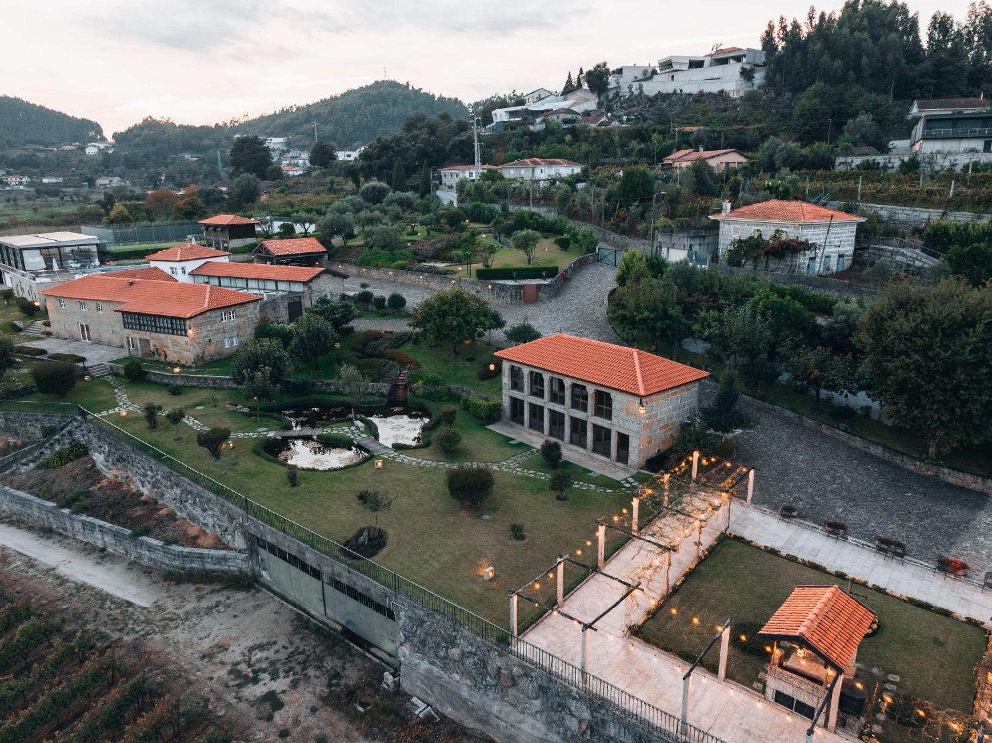Villa Quinta Da Eira Do Sol Guimarães Exterior foto